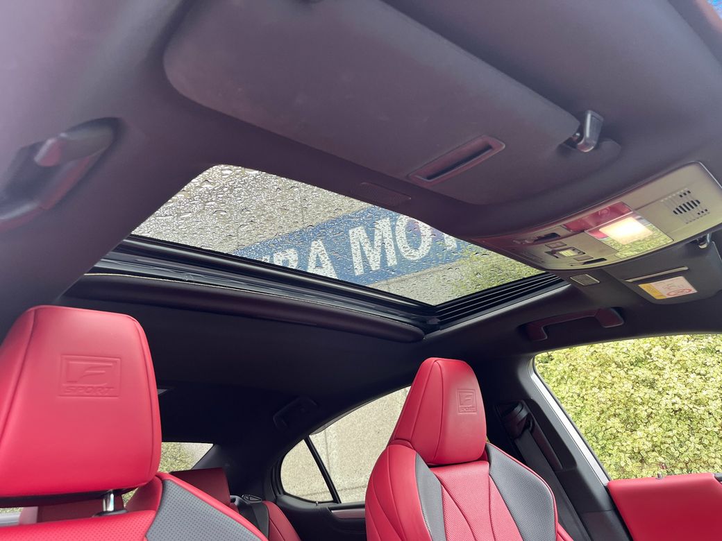 2021 Lexus ES 300h