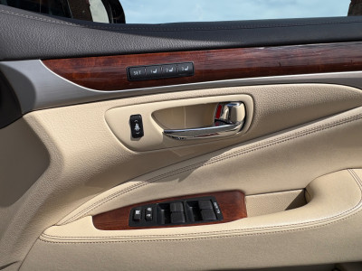 2015 Lexus LS 460