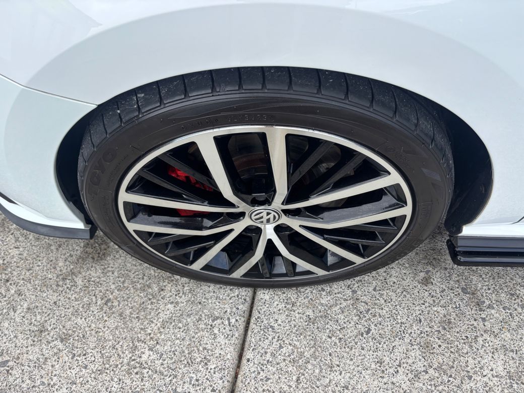 2015 Volkswagen Polo