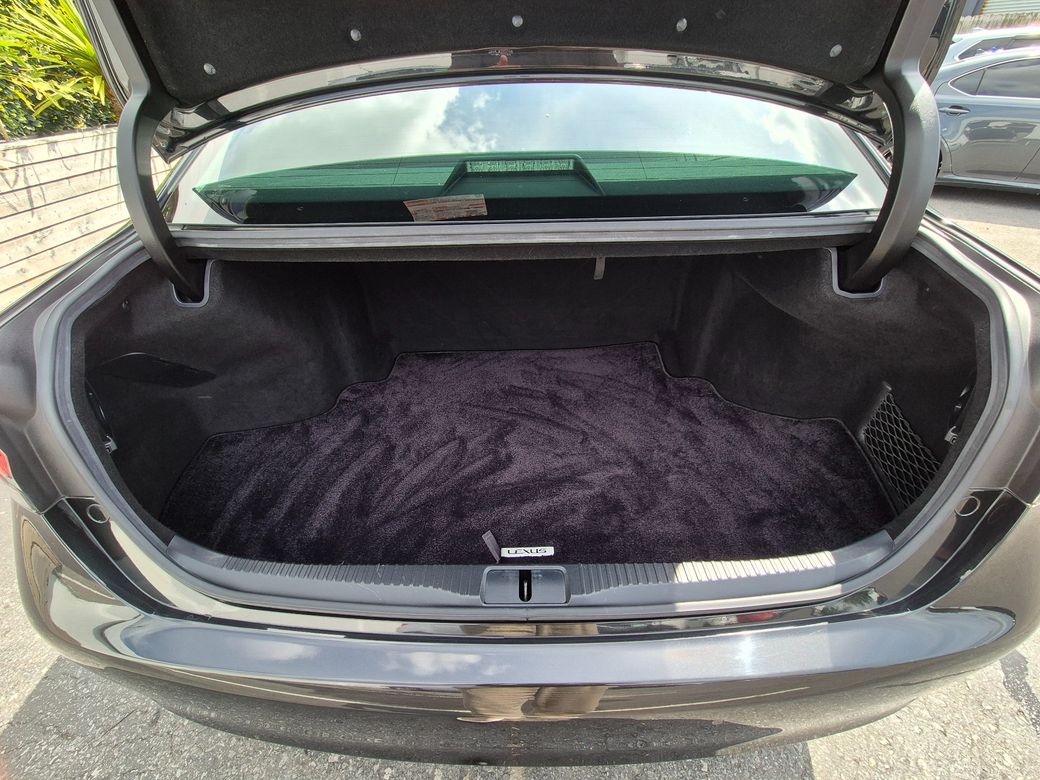 2018 Lexus GS 300H