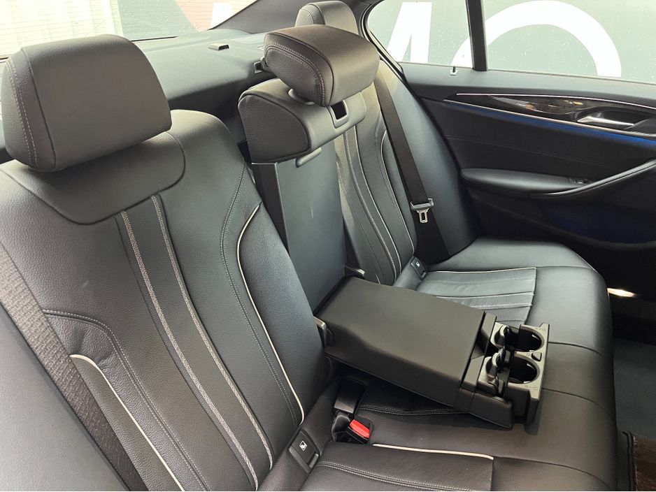 2021 BMW 5 Series