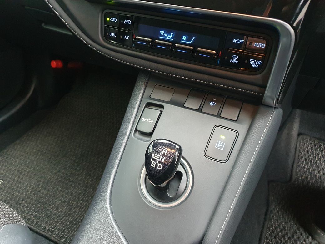 2017 Toyota Auris