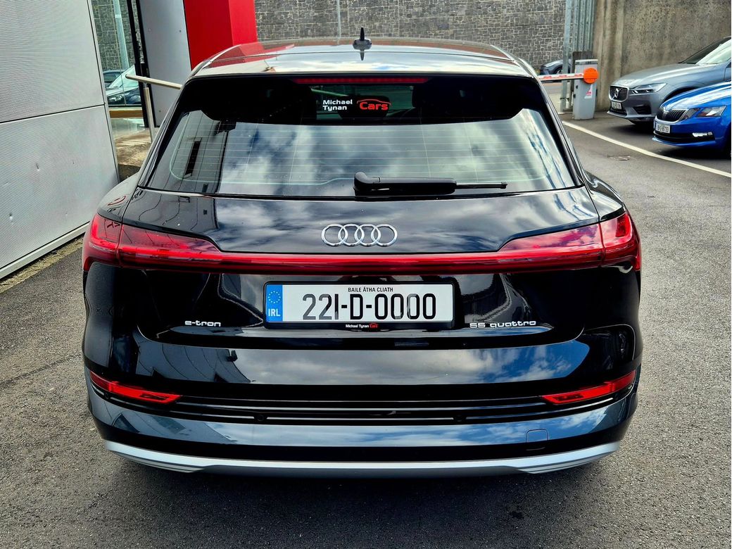 2022 Audi e-tron