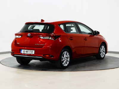 2016 Toyota Auris
