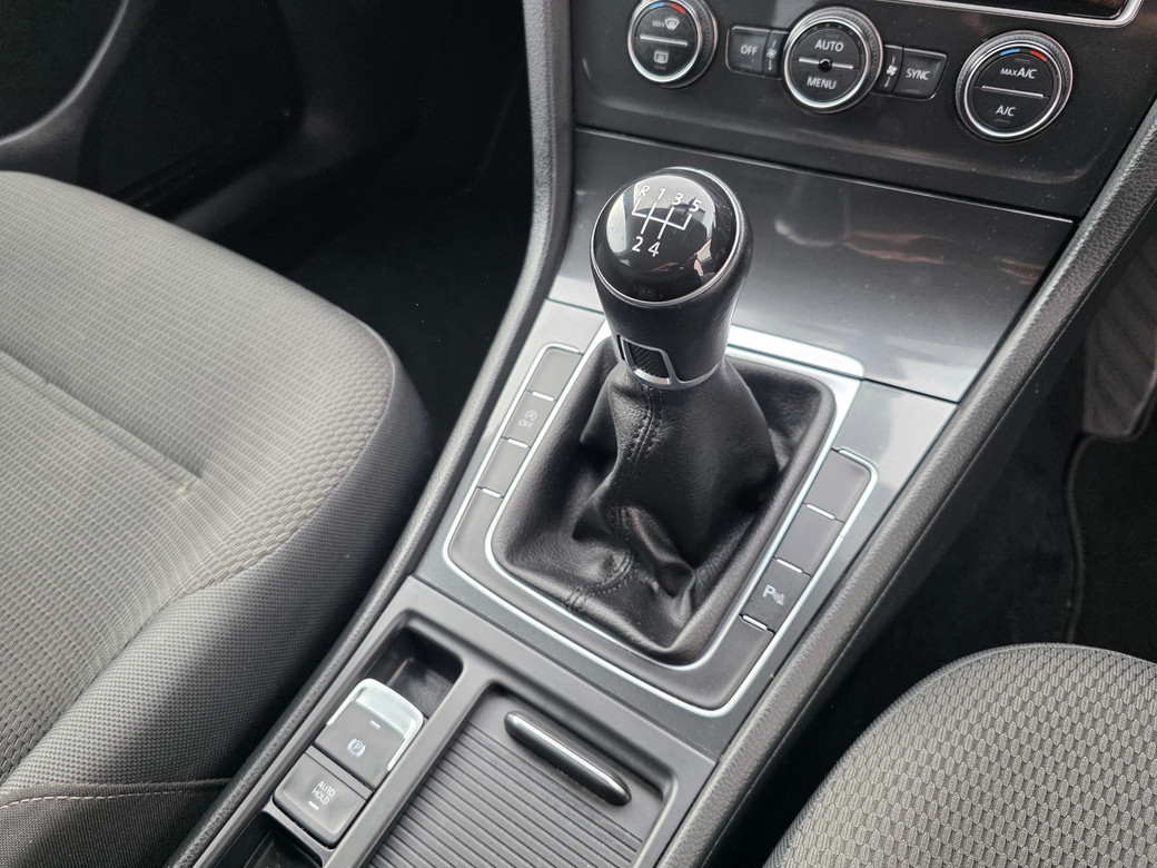 2017 Volkswagen Golf