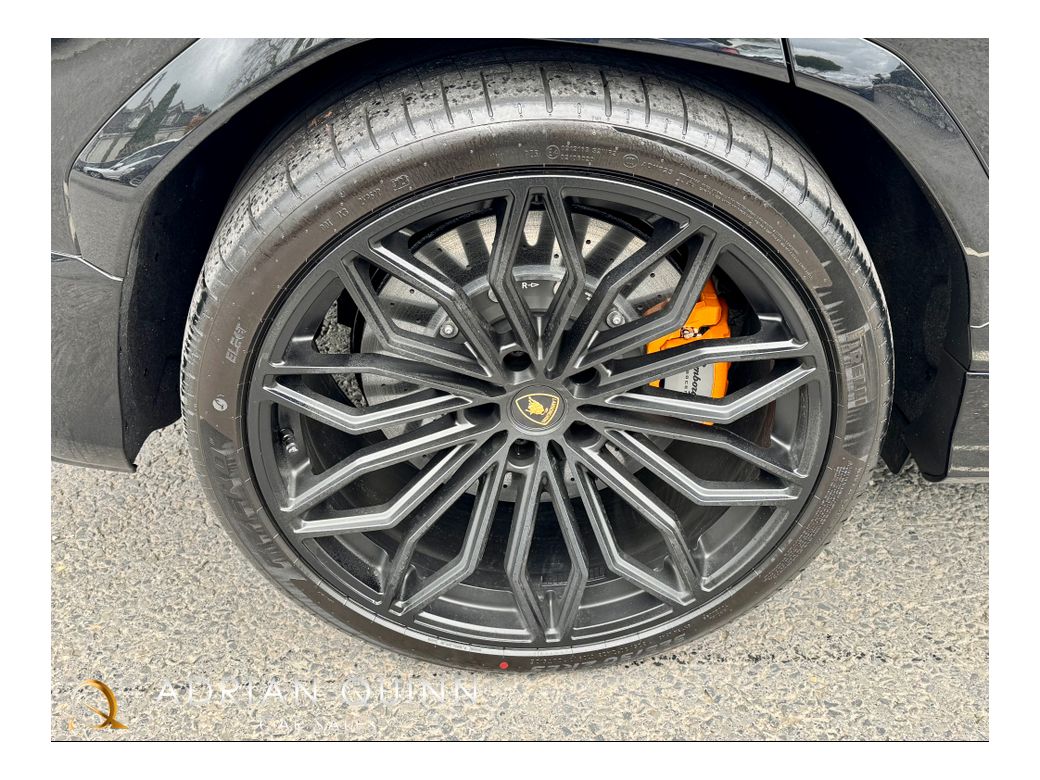 2025 Lamborghini Urus