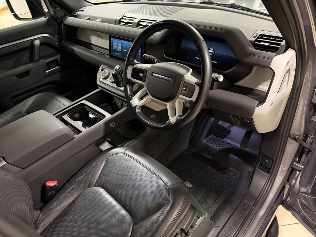 2023 Land Rover Defender