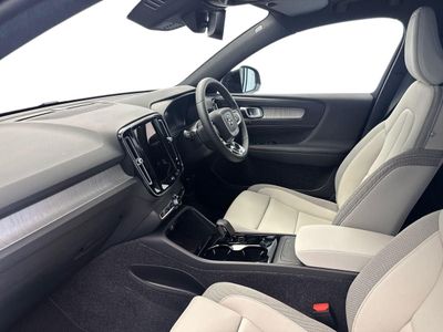 2026 Volvo EX40