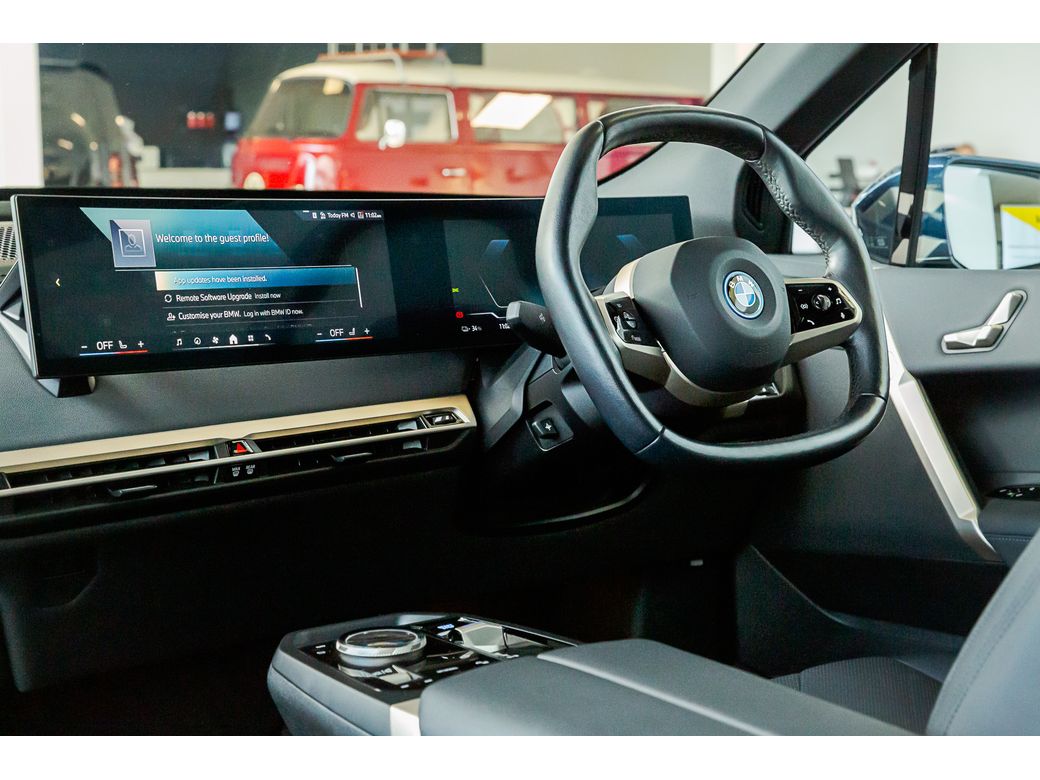 2023 BMW iX