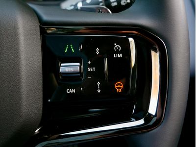 2025 Land Rover Range Rover Velar