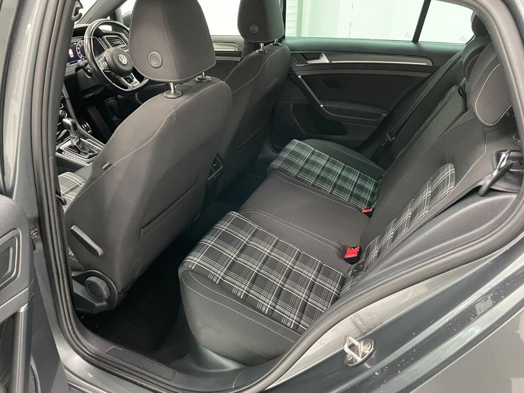 2018 Volkswagen Golf