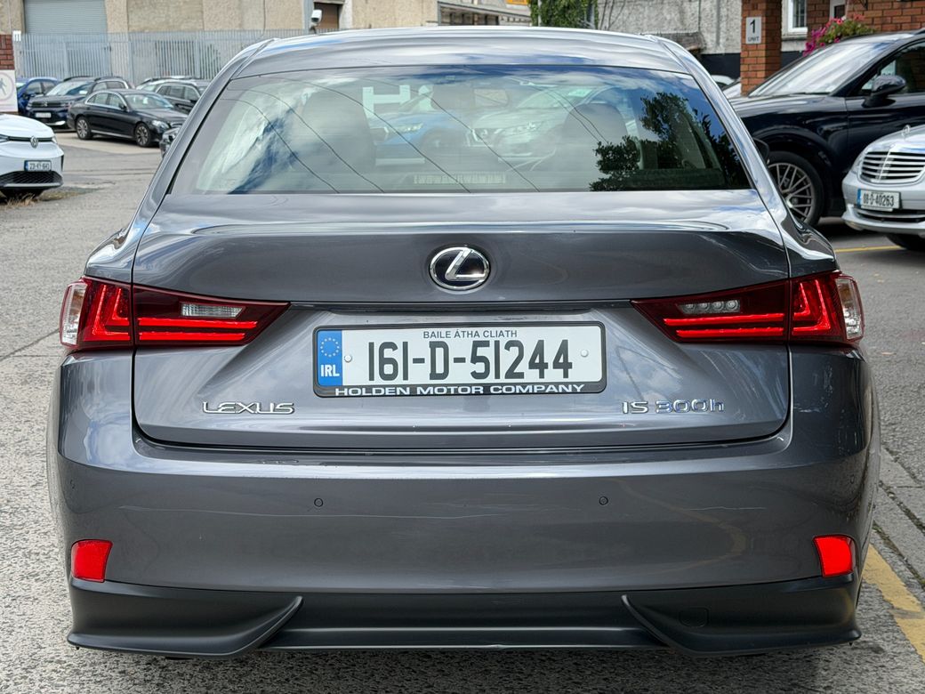 2016 Lexus IS