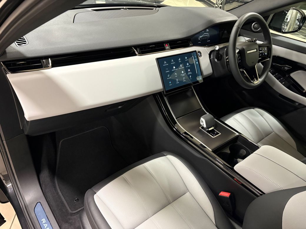 2026 Land Rover Range Rover Evoque