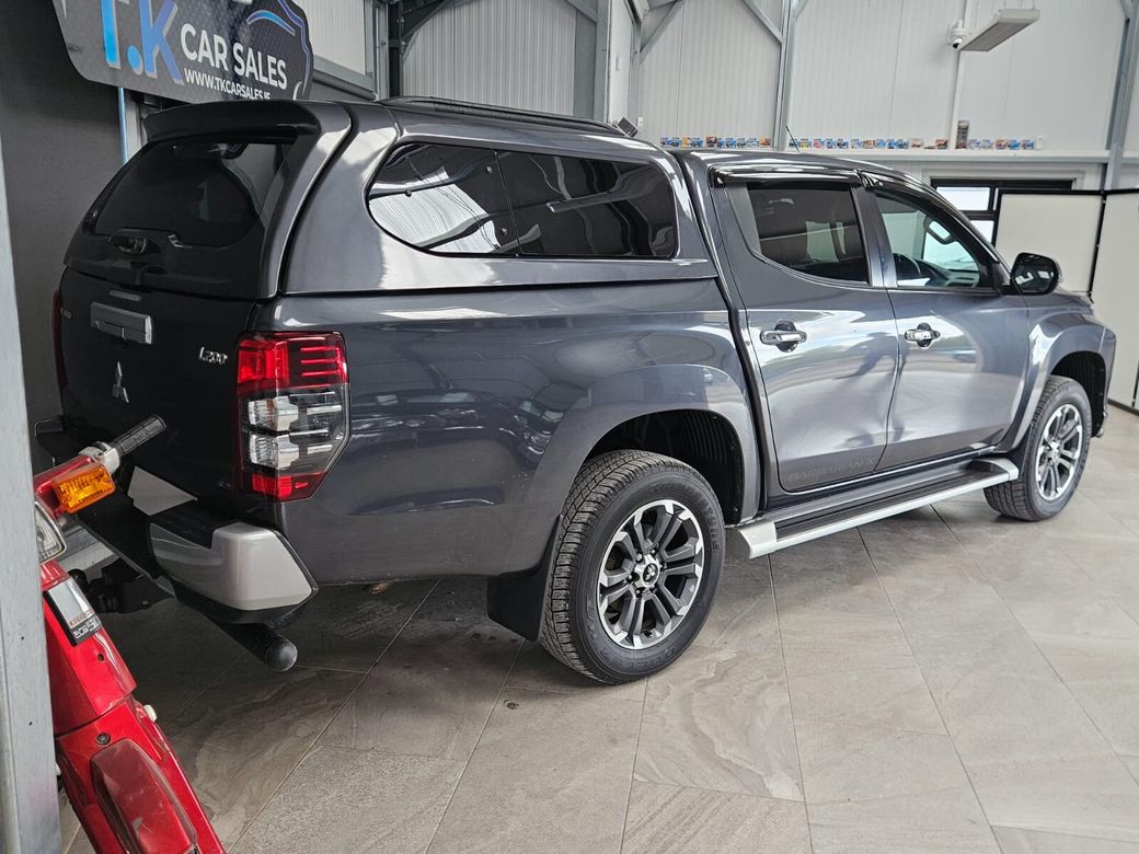 2021 Mitsubishi L200