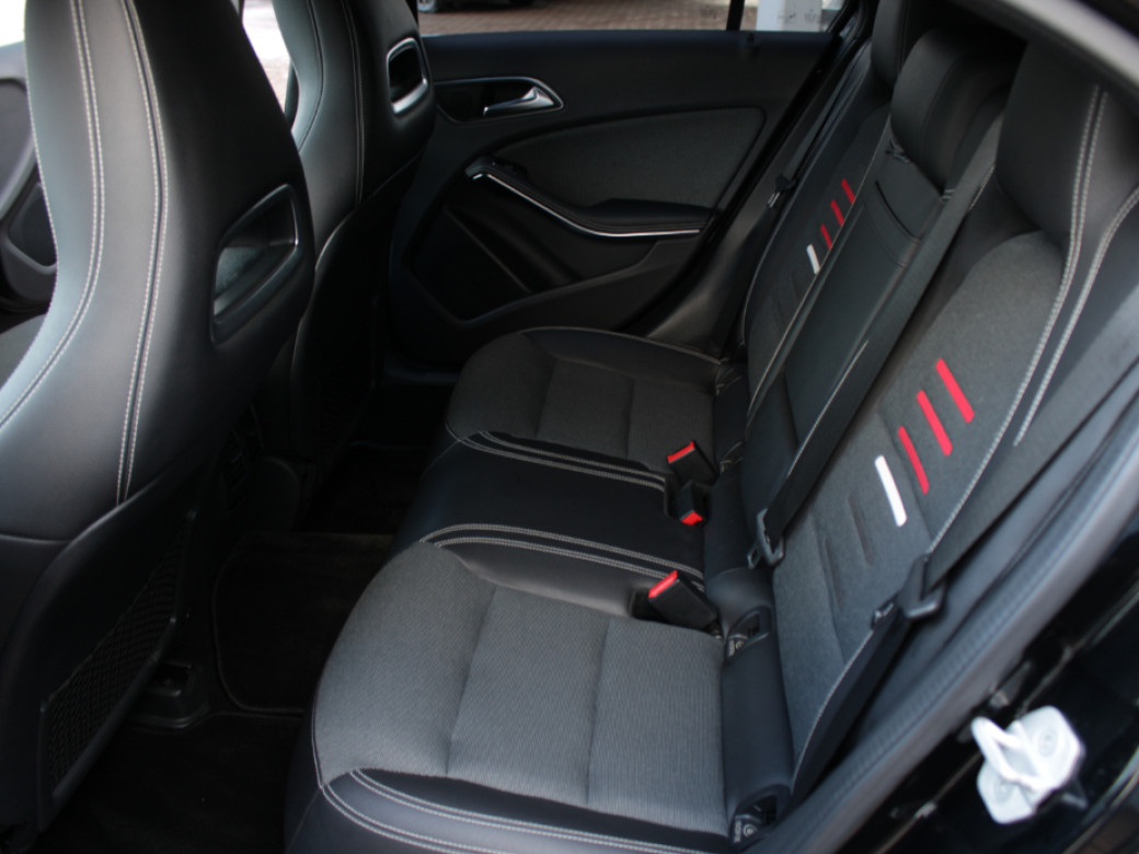 2018 Mercedes-Benz A 180