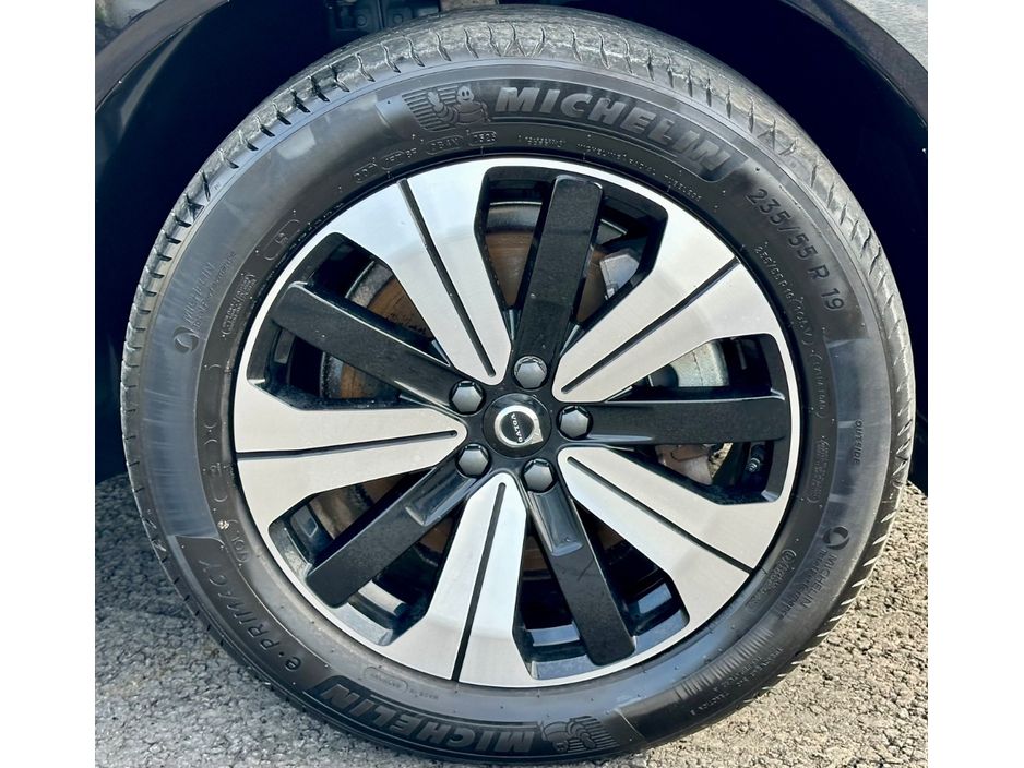 2025 Volvo XC60