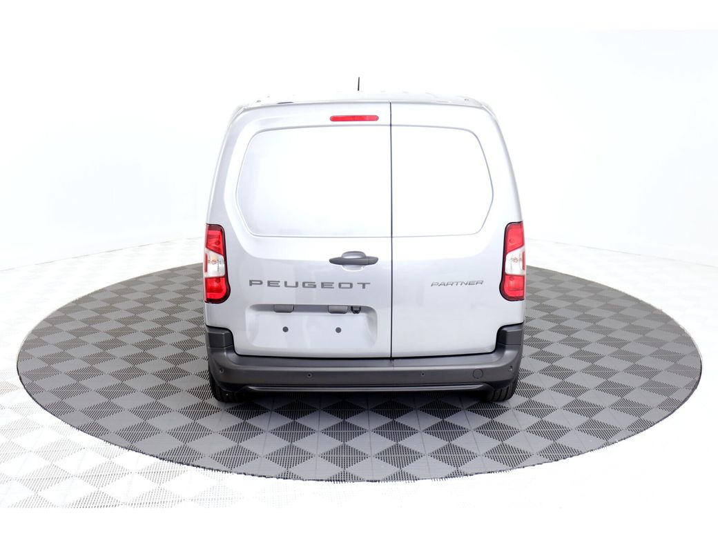 2025 Peugeot Partner