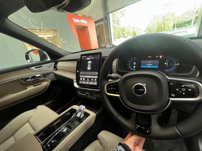 2025 Volvo XC90