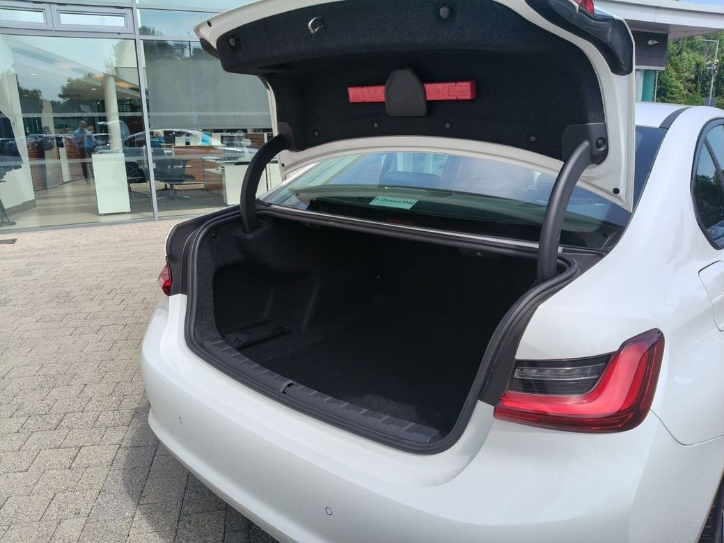 2022 BMW 3 Series