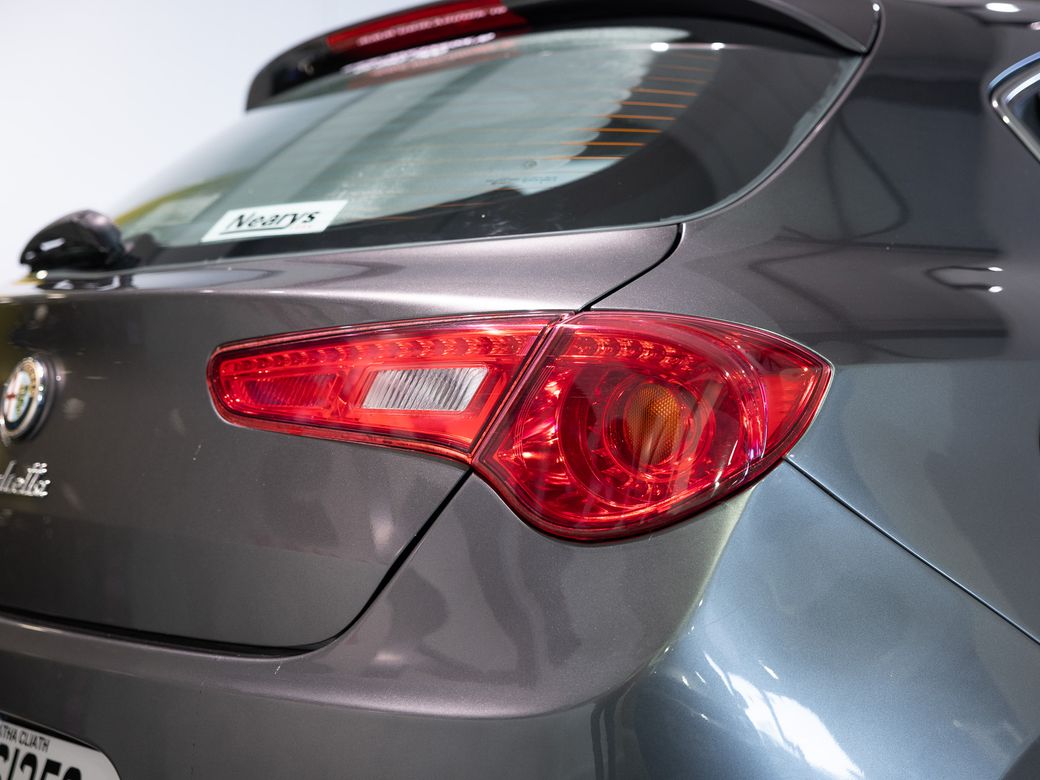 2011 Alfa Romeo Giulietta