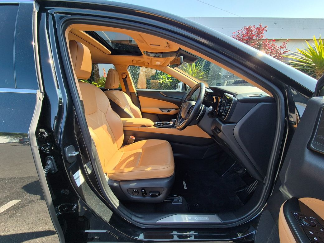 2023 Lexus NX 450H+
