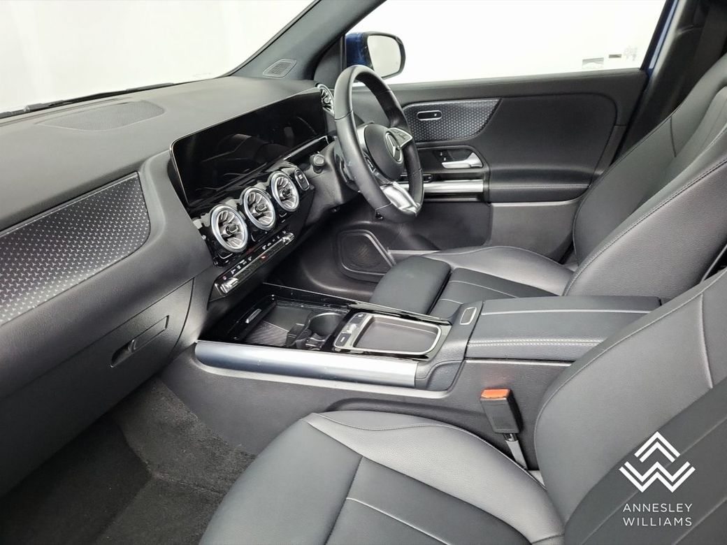 2025 Mercedes-Benz EQA