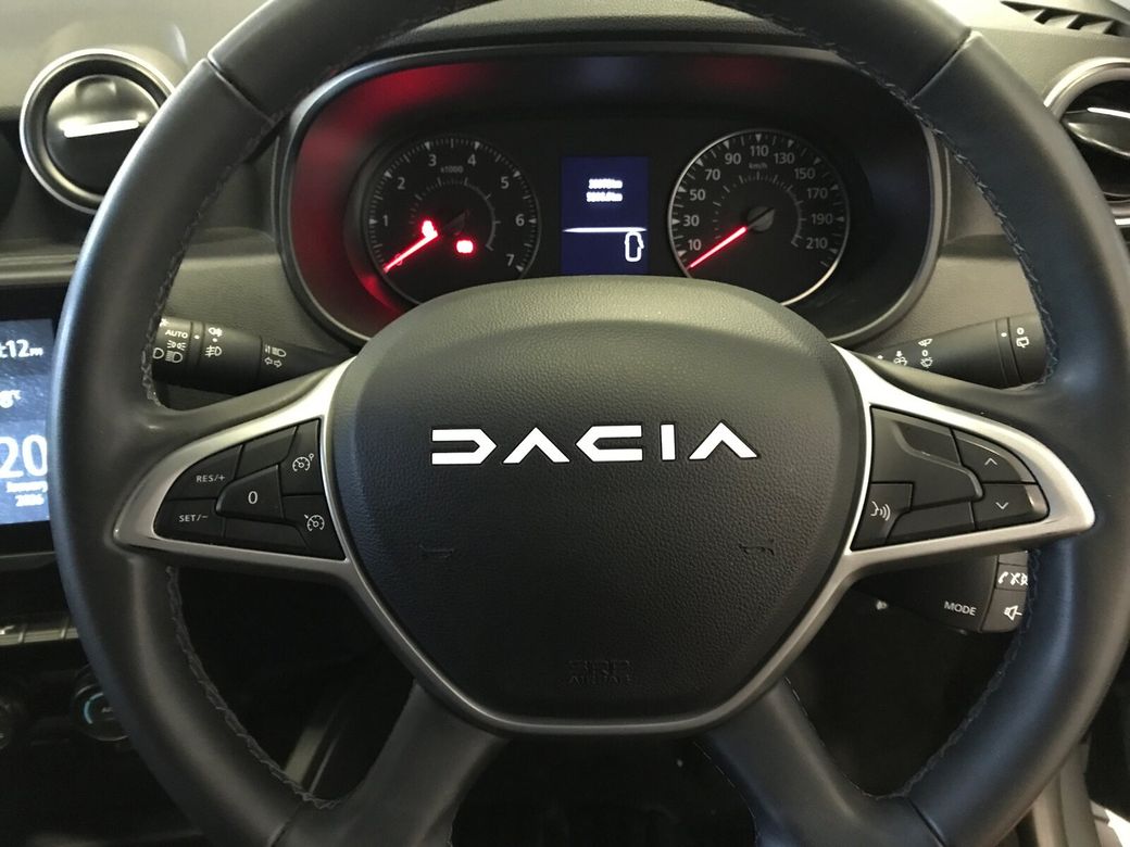 2023 Dacia Duster