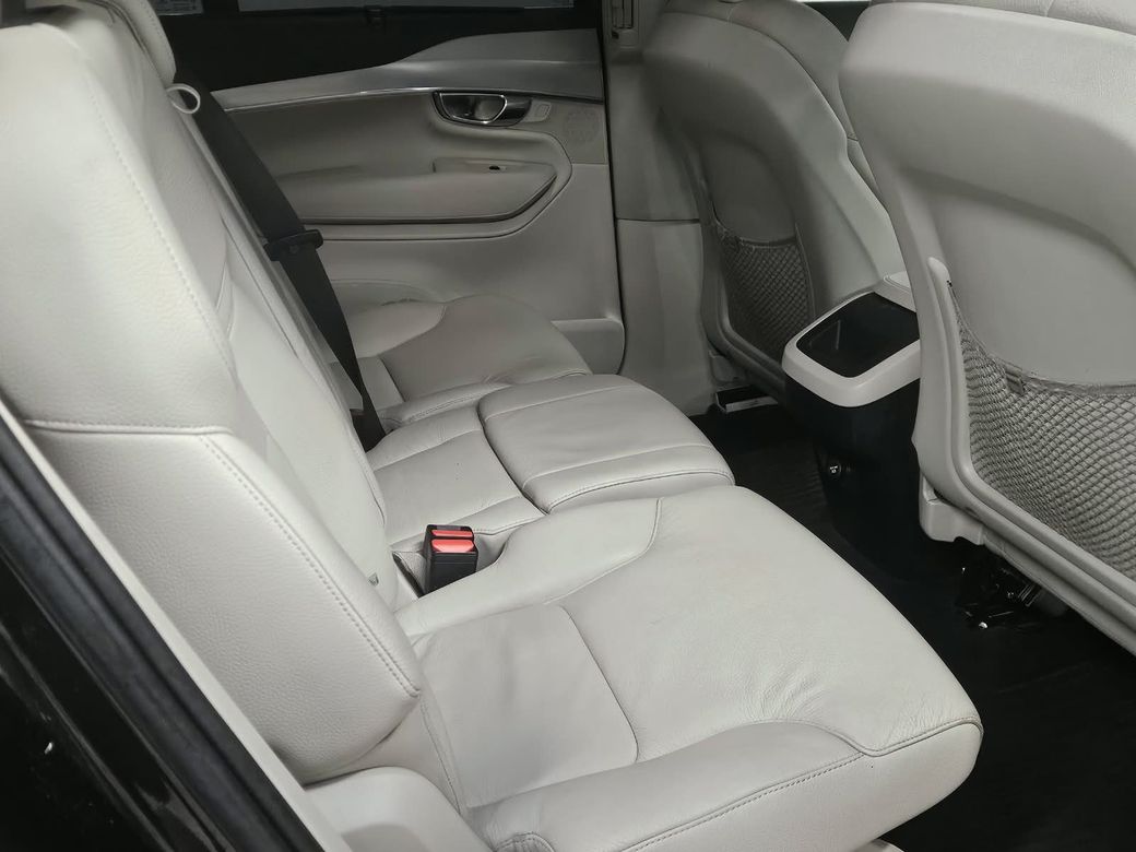 2016 Volvo XC90