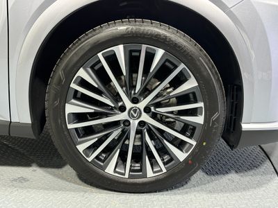 2025 Lexus RX450h+