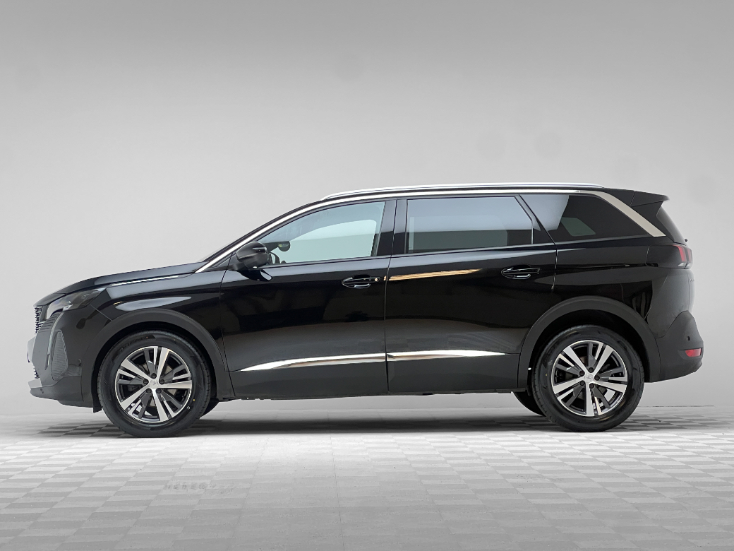 2023 Peugeot 5008