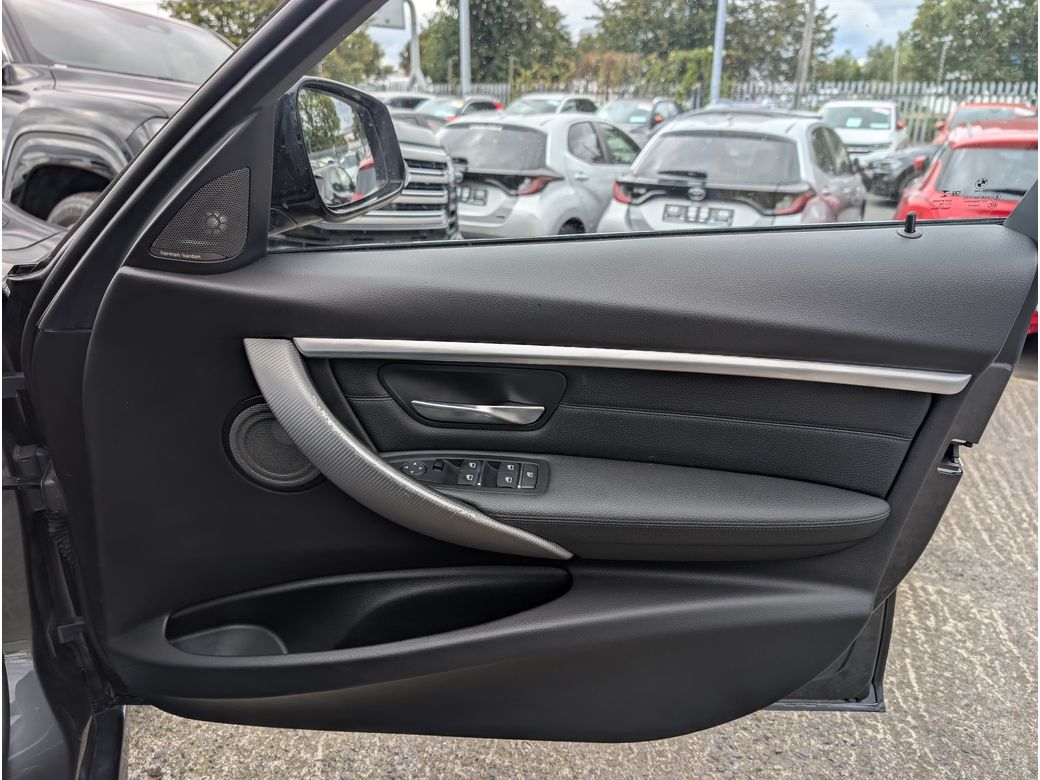 2018 BMW 320