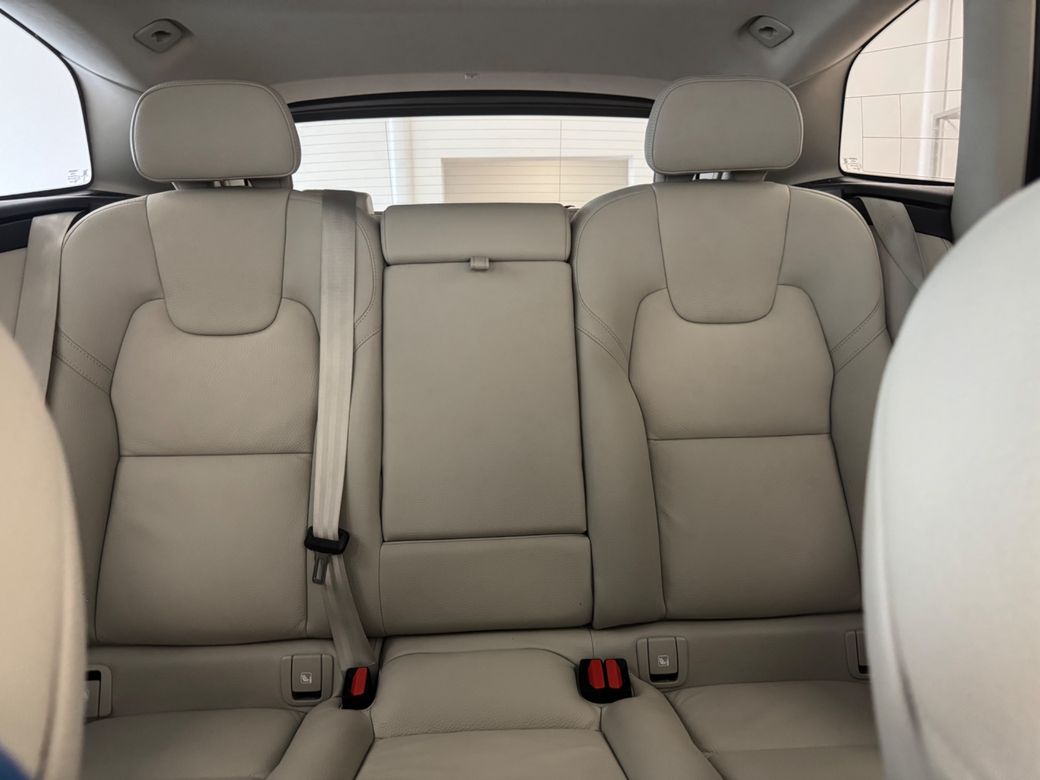 2022 Volvo XC60