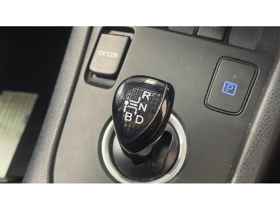 2016 Toyota Auris