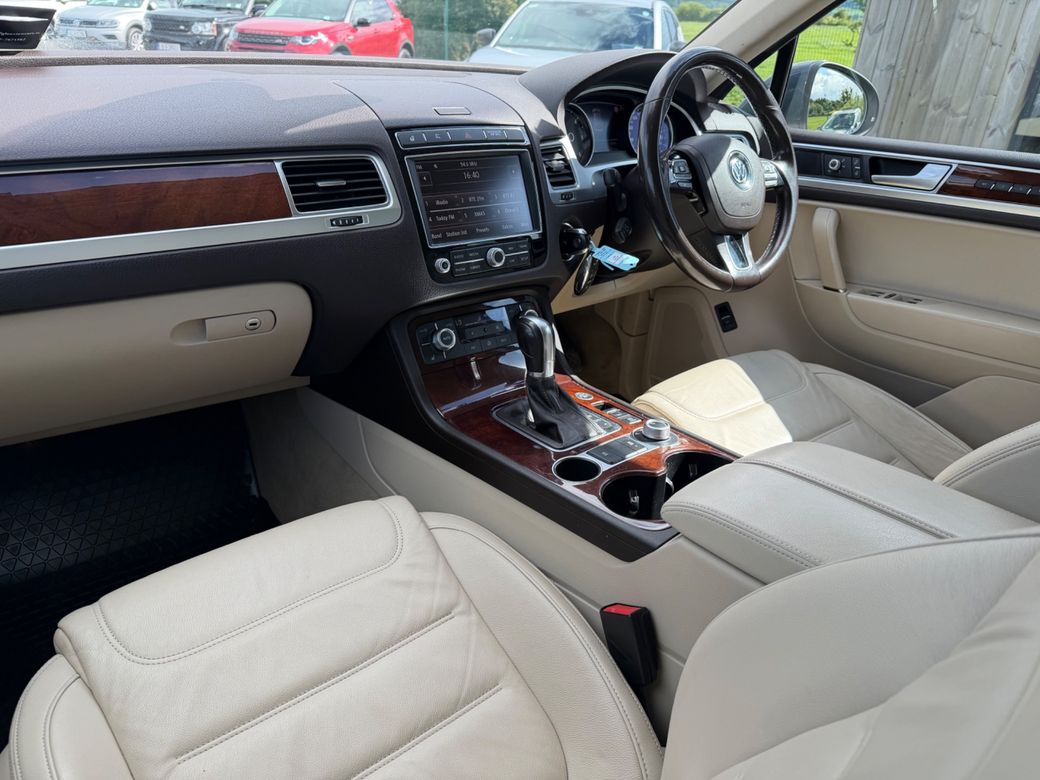 2016 Volkswagen Touareg
