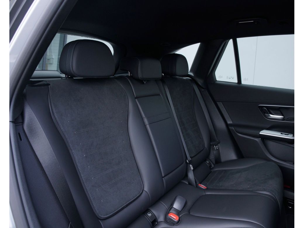 2025 Mercedes-Benz GLC Class