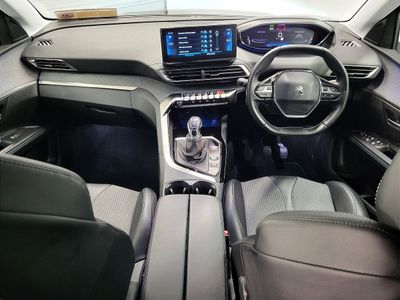 2022 Peugeot 5008