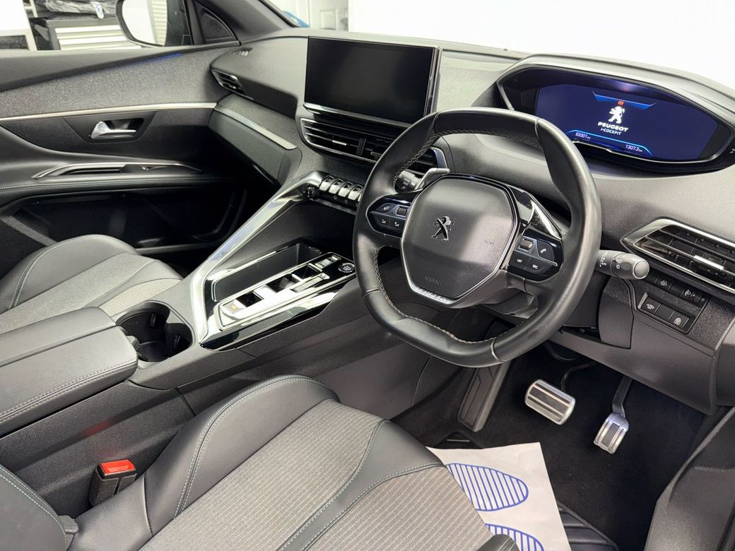 2023 Peugeot 5008