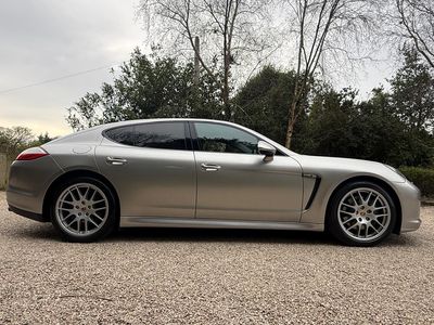 2012 Porsche Panamera