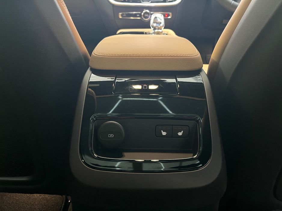 2024 Volvo V60