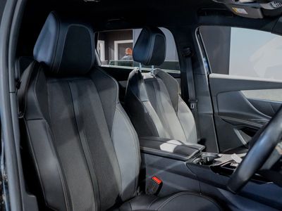 2023 Peugeot 5008