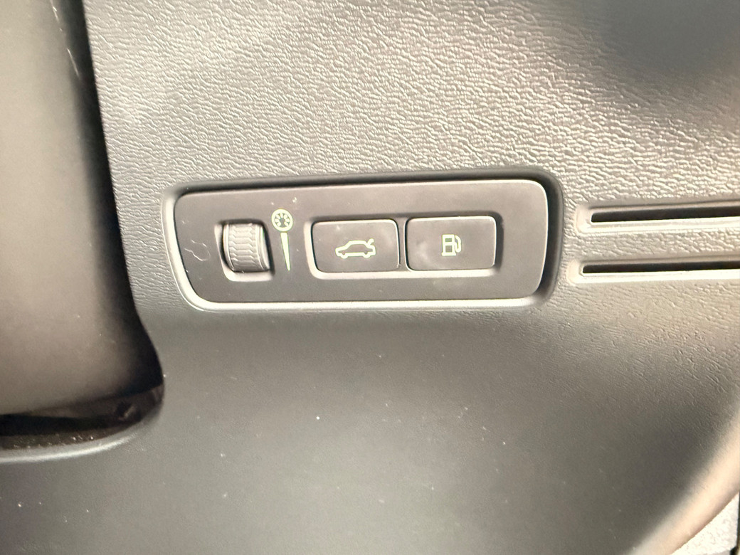 2023 Volvo XC40