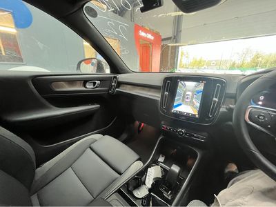 2022 Volvo XC40