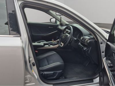 2013 Lexus IS 300h