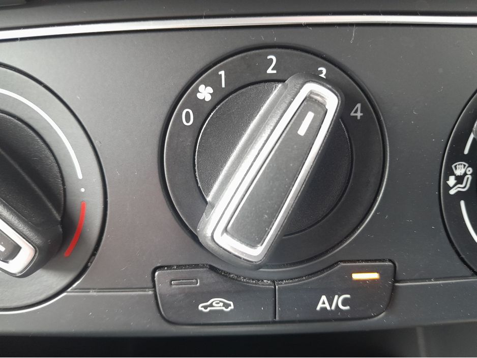 2015 Volkswagen Polo