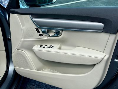 2021 Volvo S90