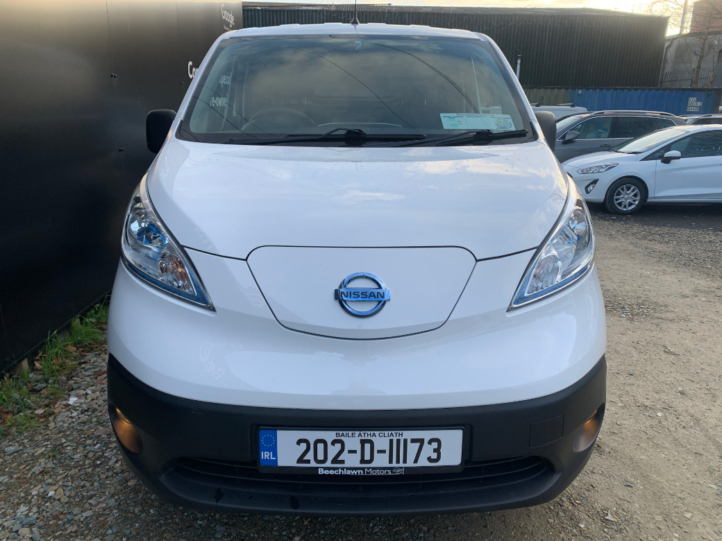 2020 Nissan eNV200