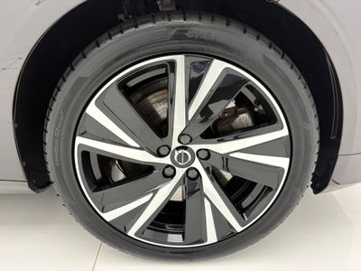 2022 Volvo S90