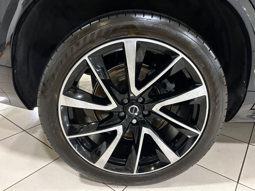 2022 Volvo XC90