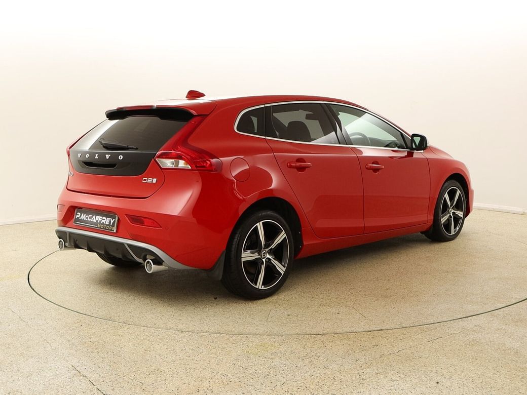 2016 Volvo V40