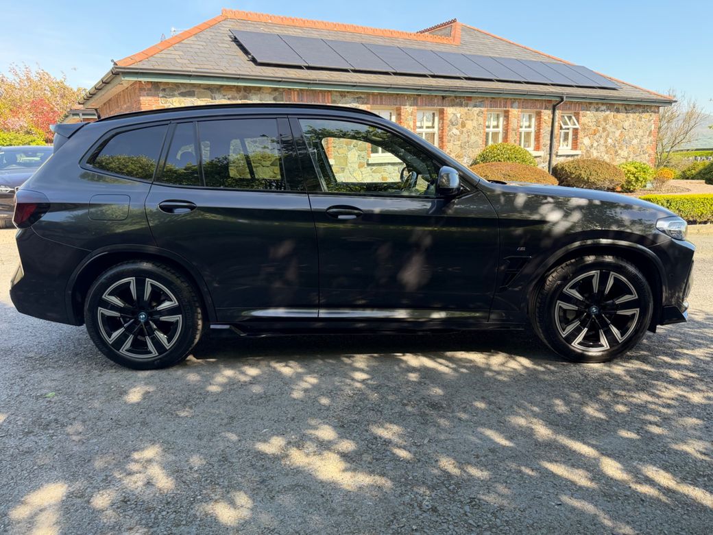 2024 BMW iX3